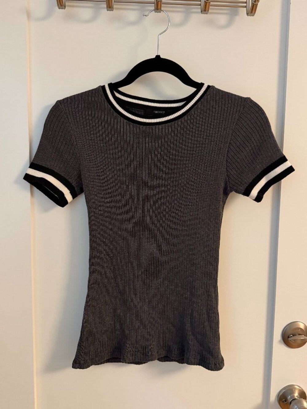 Forever 21 Ribbed Varsity Stripe T-shirt in Light Grey